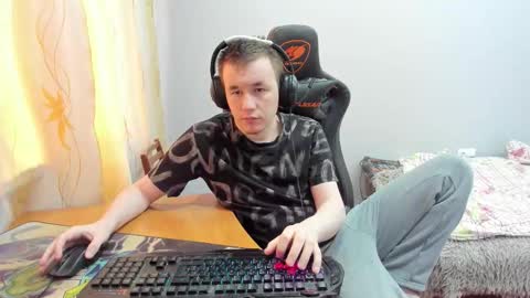 Snapshot of iliaskrislove chatting on 11.05.25 iliaskris online show from 11.05.25