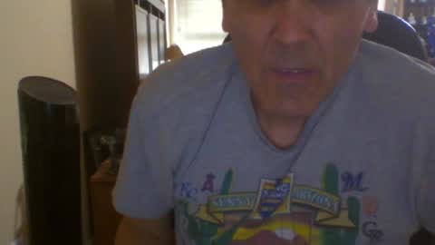 Snapshot of ilike2expose chatting on 02.02.25 ilike2expose online show from 02.02.25