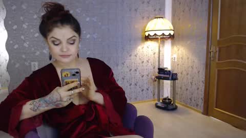 Adelia online show from 02.14.25