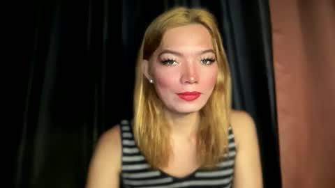 Snapshot of ill_moan_foryouxx chatting on 02.04.26 QUEEN KATH online show from 02.04.26