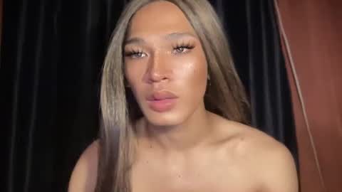 Snapshot of ill_moan_foryouxx chatting on 02.08.26 QUEEN KATH online show from 02.08.26