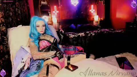 IllanasNIrvana online show from 11.10.25