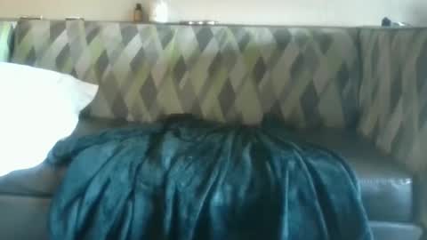 illtrythatfora1 online show from 11.19.25