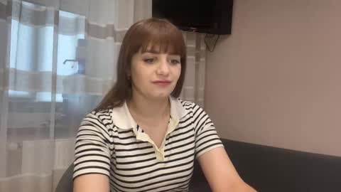 Snapshot of im_alisa_ chatting on 10.06.25 Alisa online show from 10.06.25