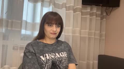 Snapshot of im_alisa_ chatting on 10.14.25 Alisa online show from 10.14.25