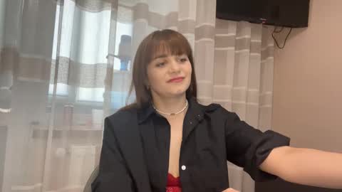 Snapshot of im_alisa_ chatting on 10.16.25 Alisa online show from 10.16.25