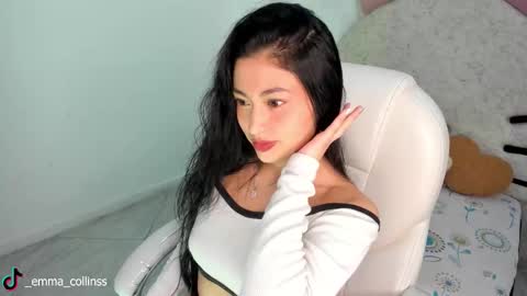 Snapshot of im_atenea_ chatting on 02.25.26 Atenea online show from 02.25.26