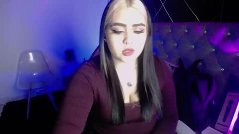 im_bunny__ online show from 11.14.25