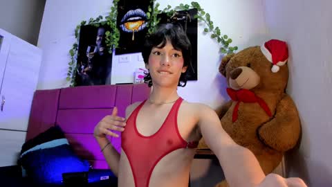 Snapshot of im_crisvega88 chatting on 01.03.25 criss online show from 01.03.25