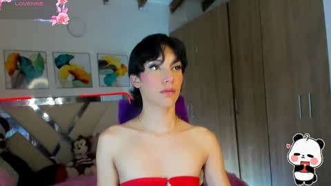 Snapshot of im_crisvega88 chatting on 01.08.25 criss online show from 01.08.25