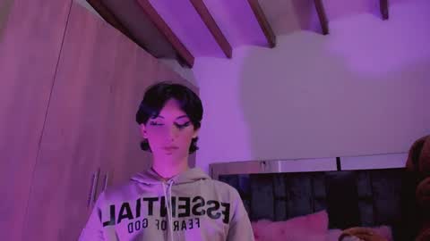 Snapshot of im_crisvega88 chatting on 01.18.25 criss online show from 01.18.25