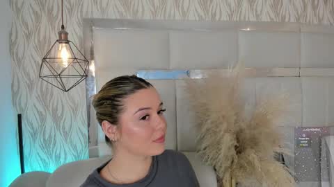 Snapshot of im_dalhia chatting on 12.03.25 DAHLIA online show from 12.03.25