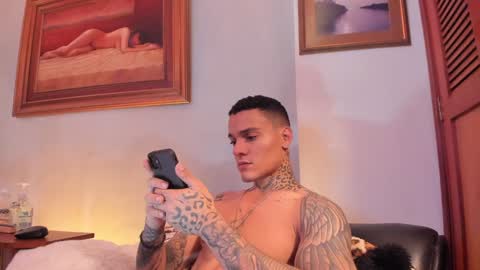 Snapshot of im_dominike chatting on 01.29.25 im_dominike online show from 01.29.25