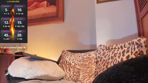 Snapshot of im_dominike chatting on 03.12.25 im_dominike online show from 03.12.25