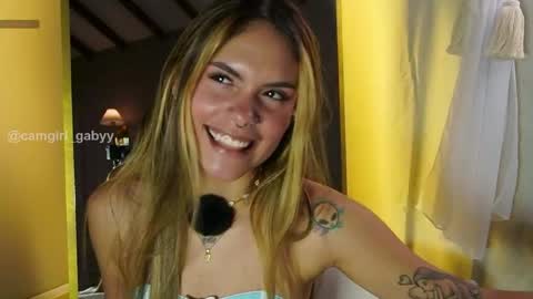 Snapshot of im_gabyferrer chatting on 05.18.26 GABY online show from 05.18.26