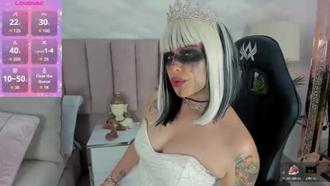 Snapshot of im_genesis chatting on 10.31.25 im_genesis online show from 10.31.25