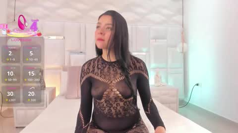 Snapshot of im_helem chatting on 10.11.25 helem online show from 10.11.25