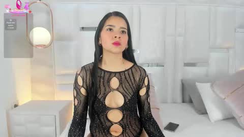 Snapshot of im_helem chatting on 10.16.25 helem online show from 10.16.25