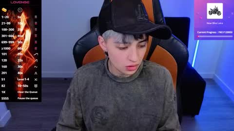 Snapshot of im_laia_ chatting on 10.02.25 Laia online show from 10.02.25