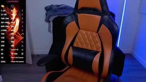 Snapshot of im_laia_ chatting on 10.30.25 Laia online show from 10.30.25