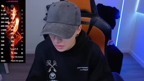 Snapshot of im_laia_ chatting on 11.02.25 Laia online show from 11.02.25