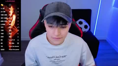 Snapshot of im_laia_ chatting on 11.06.25 Laia online show from 11.06.25