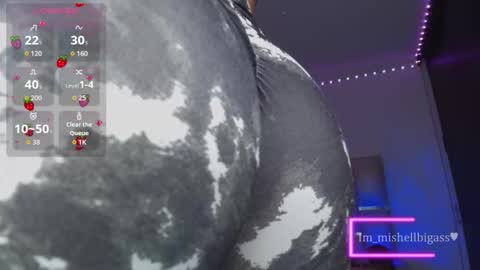 Mishell Martinez    INSTAGRAM im mishellbigass online show from 11.11.25