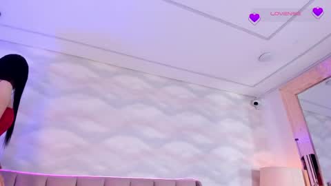 Snapshot of im_nika_ chatting on 05.18.26 Nika online show from 05.18.26