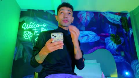 Snapshot of im_tavo28 chatting on 01.18.26 Tavo online show from 01.18.26