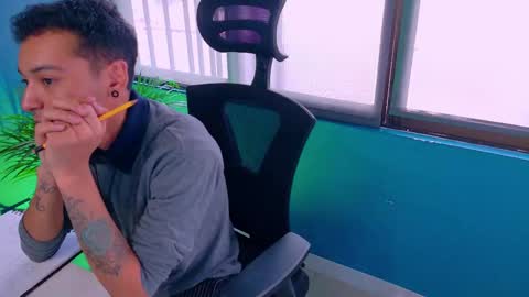 Snapshot of im_tavo28 chatting on 02.19.26 Tavo online show from 02.19.26