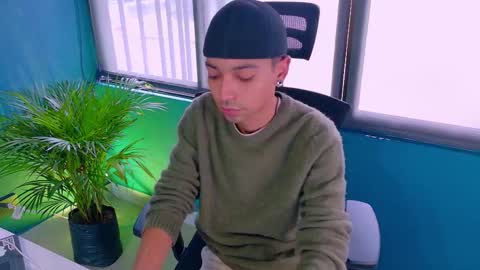 Snapshot of im_tavo28 chatting on 02.20.26 Tavo online show from 02.20.26