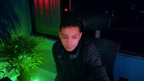 Snapshot of im_tavo28 chatting on 02.25.26 Tavo online show from 02.25.26