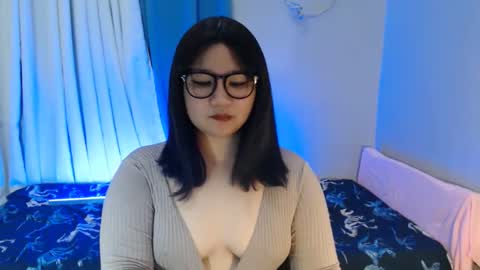 Snapshot of im_ur_cutiewife chatting on 09.13.25 cherryl online show from 09.13.25