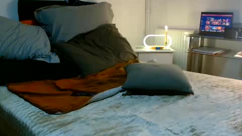 Im yourxtoy online show from 03.02.26