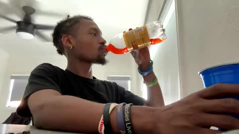 Snapshot of imchokingchicken chatting on 09.24.25 imchokingchicken online show from 09.24.25