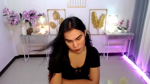 Snapshot of imdestined_foryou chatting on 12.01.24 Ashley online show from 12.01.24