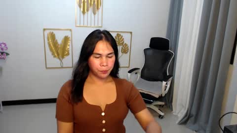 Snapshot of imdestined_foryou chatting on 12.23.24 Ashley online show from 12.23.24