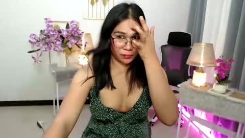 Snapshot of imdestined_foryou chatting on 12.24.24 Ashley online show from 12.24.24