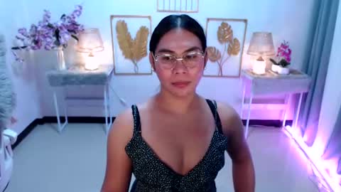 Snapshot of imdestined_foryou chatting on 12.25.24 Ashley online show from 12.25.24