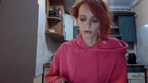 Snapshot of imelissa8malis chatting on 10.19.25 irina online show from 10.19.25