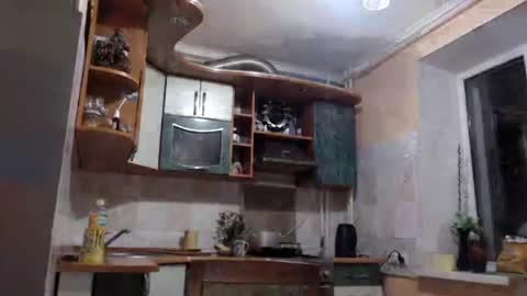 Snapshot of imelissa8malis chatting on 11.13.25 irina online show from 11.13.25