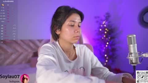 Snapshot of imjess_ chatting on 10.22.25 imjess_ online show from 10.22.25