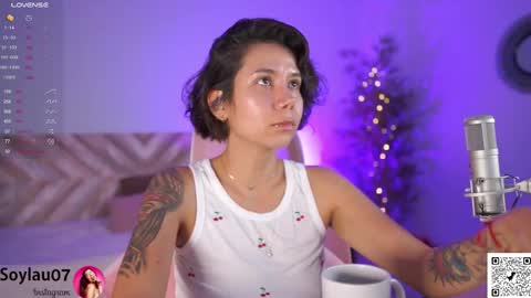 Snapshot of imjess_ chatting on 10.23.25 imjess_ online show from 10.23.25