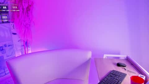 Leana online show from 10.23.25