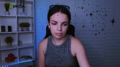Leyla online show from 06.25.26