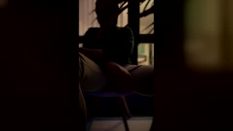 imlightskn online show from 12.23.25