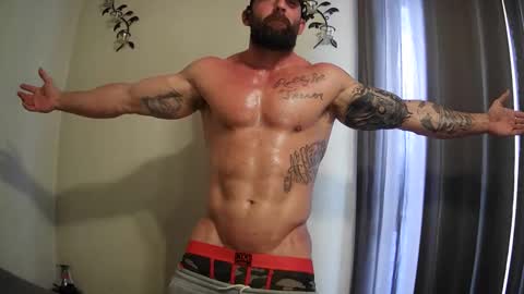 Majordadbod101 online show from 02.13.25