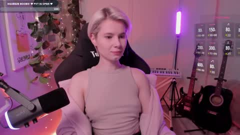 Mia online show from 03.04.25