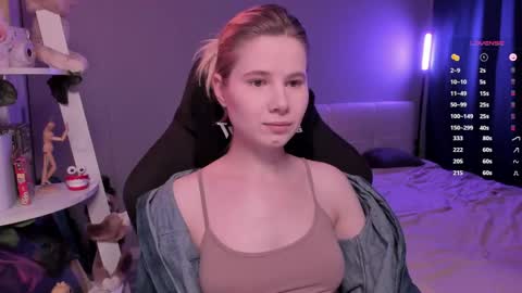 Mia online show from 04.26.26