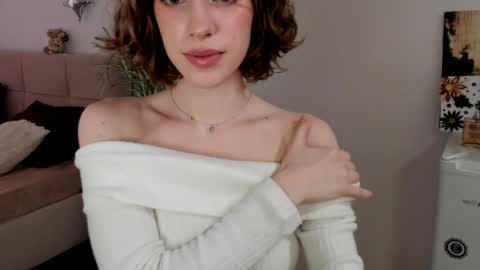 Snapshot of imogensy chatting on 04.27.26 my name Imo Fansly online show from 04.27.26